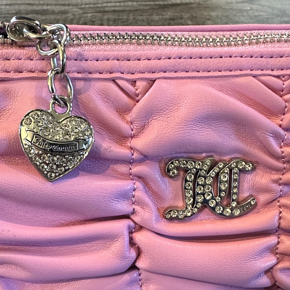 💅🏻💓NWOT Iconic 2000's Juicy Couture Pink Ruched Hand Bag - Picture 2 of 6